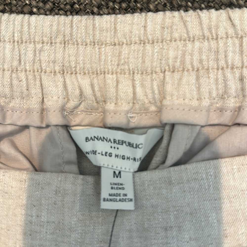 Banana Republic Light Beige Wide-Leg Pants - Picture 3 of 5